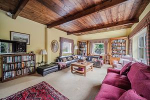 Sitting room- click for photo gallery
